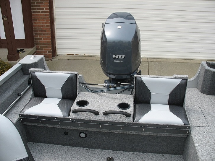 MuskieFIRST | seat/casting deck » Muskie Boats and Motors ...