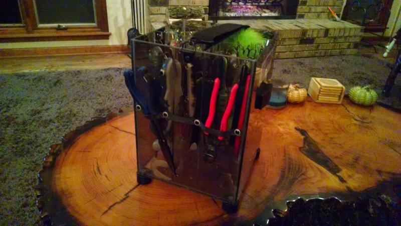 Click to expand / contract the width of this image