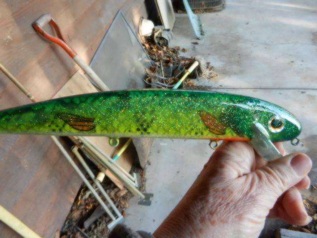 Click to expand / contract the width of this image