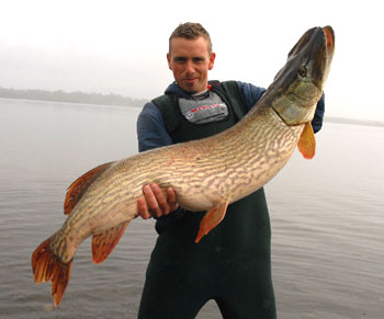 Maine man reels in massive, 'world-class' 25.9 pound northern pike