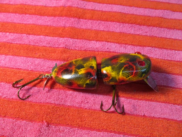 Click to expand / contract the width of this image