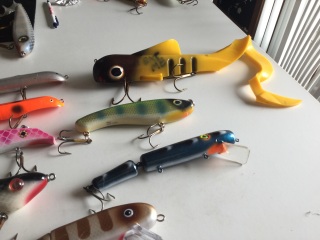 Click to expand / contract the width of this image