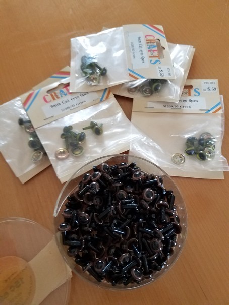 Click to expand / contract the width of this image