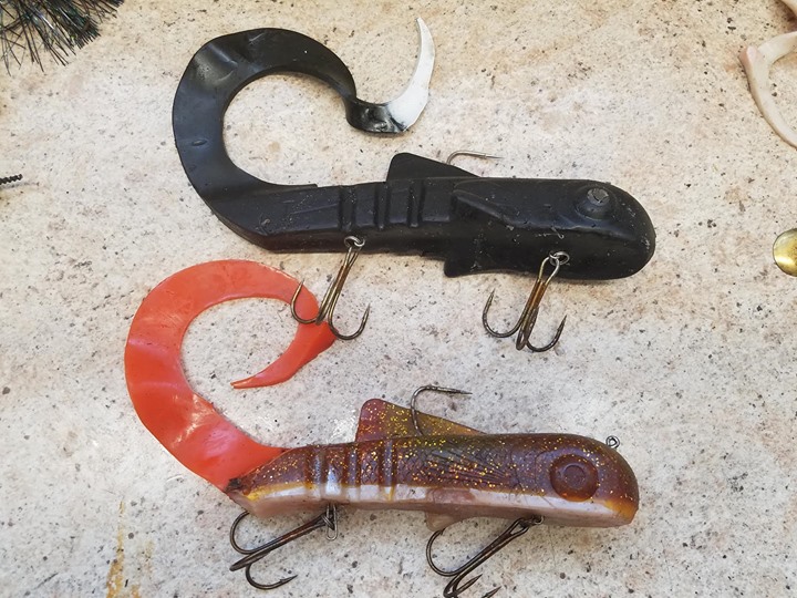 Click to expand / contract the width of this image