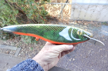 Click to expand / contract the width of this image