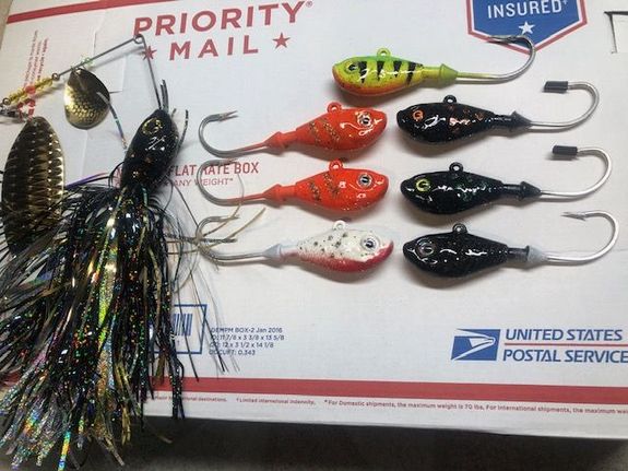 MuskieFIRST  Bucktail jigs » Lures,Tackle, and Equipment » Muskie Fishing