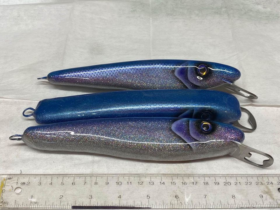 MuskieFIRST  Doing Foil Baits » Basement Baits and Custom Lure Painting »  More Muskie Fishing