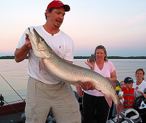 Click to expand / contract the width of this image