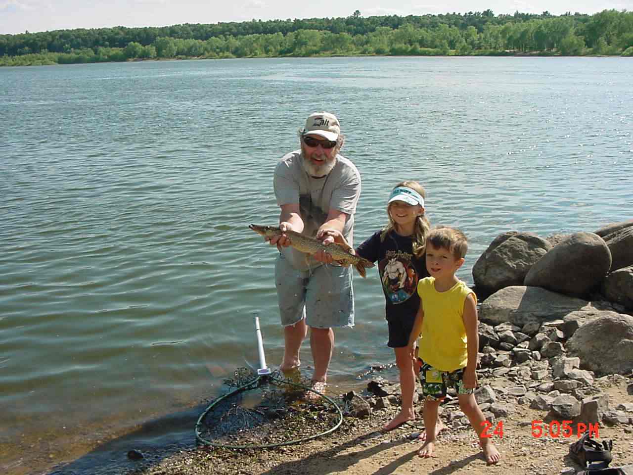 Click to expand / contract the width of this image