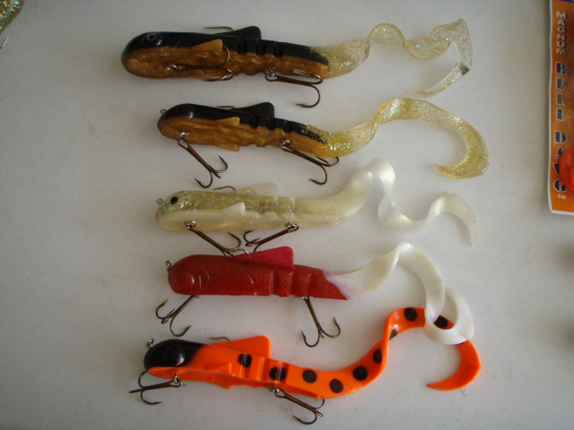 Click to expand / contract the width of this image