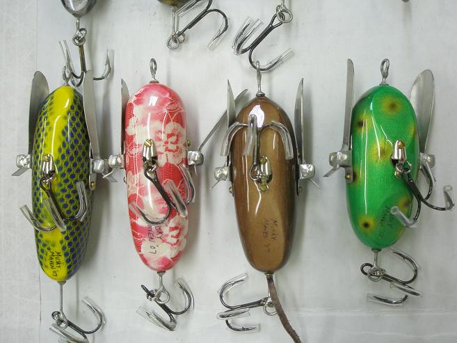 Click to expand / contract the width of this image