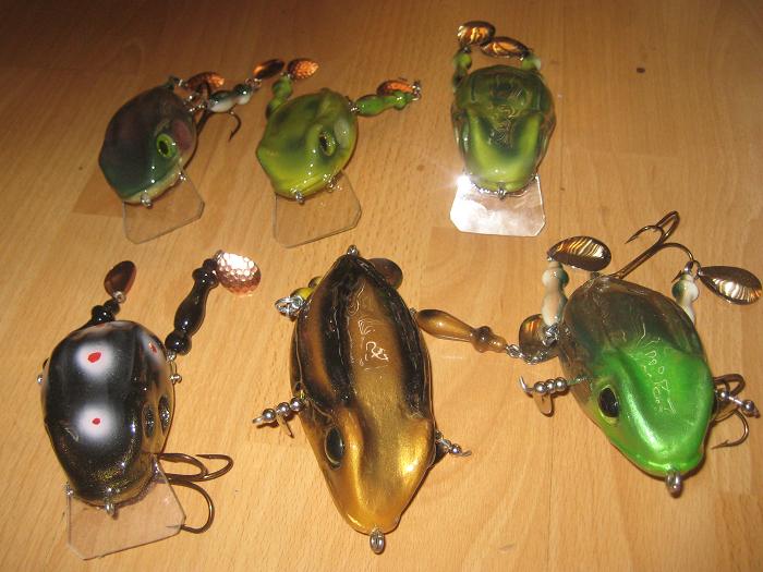 Click to expand / contract the width of this image