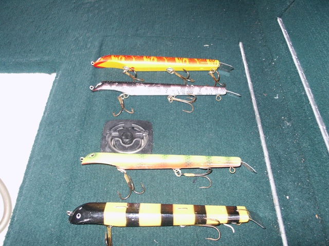 Click to expand / contract the width of this image