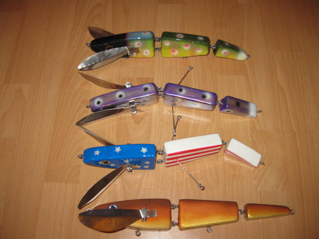 Click to expand / contract the width of this image