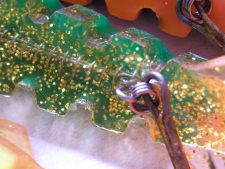 Click to expand / contract the width of this image