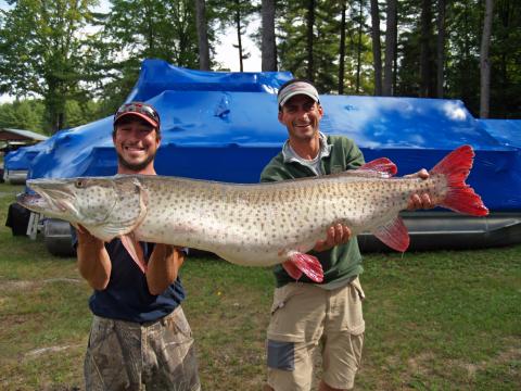 fishing muskie fish lake record torch mi lb caught great state pike michigan lakes city musky board big rapid trout