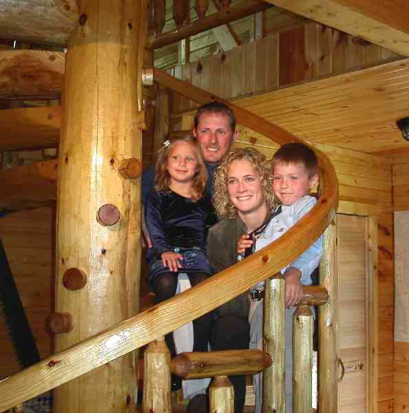 Click to expand / contract the width of this image