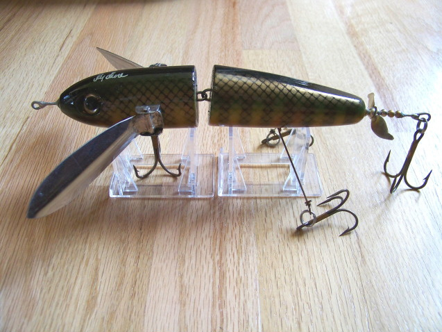 Click to expand / contract the width of this image