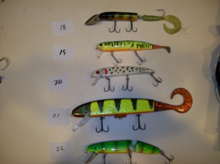 Click to expand / contract the width of this image