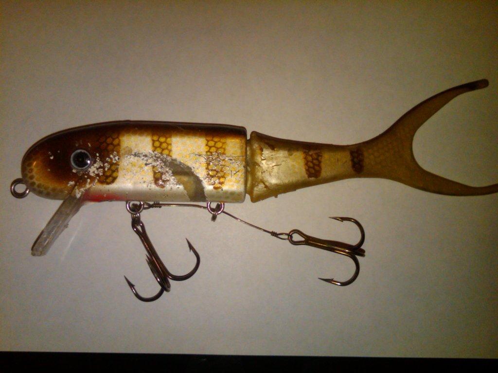 MuskieFIRST  What is this? » Lures,Tackle, and Equipment » Muskie