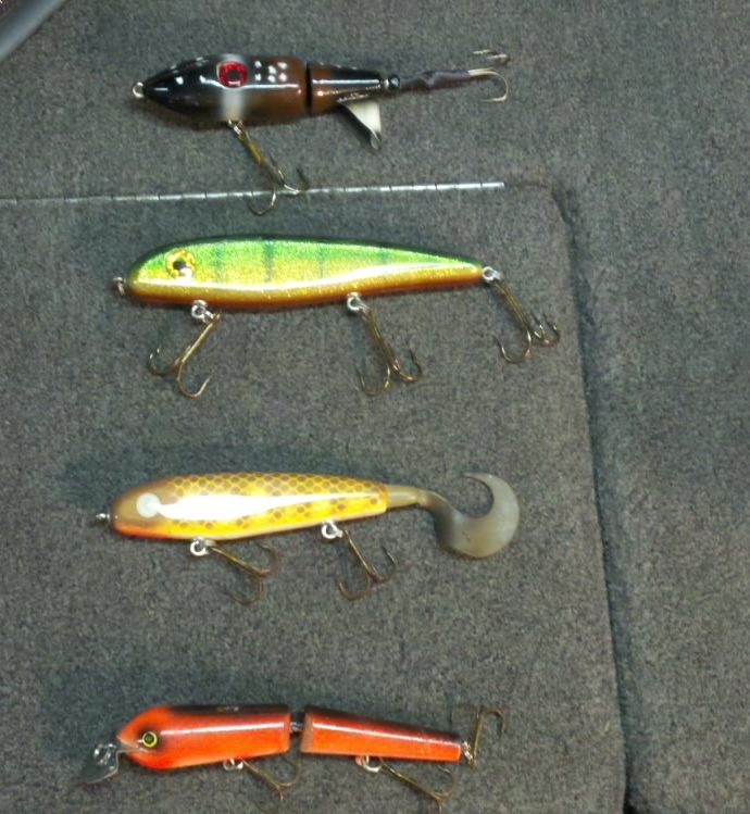 Click to expand / contract the width of this image