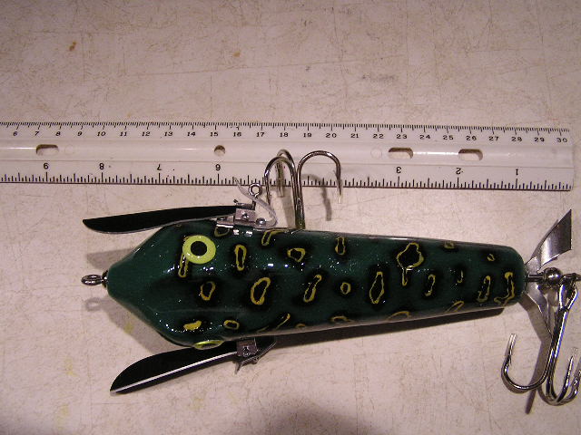 Click to expand / contract the width of this image