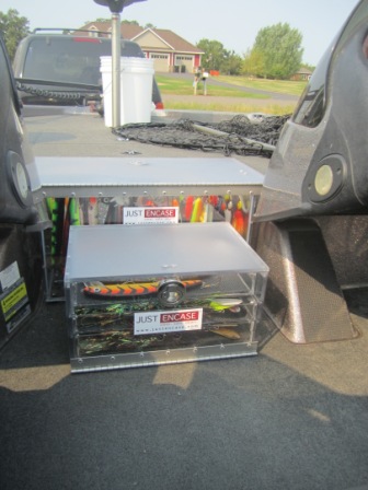 Click to expand / contract the width of this image