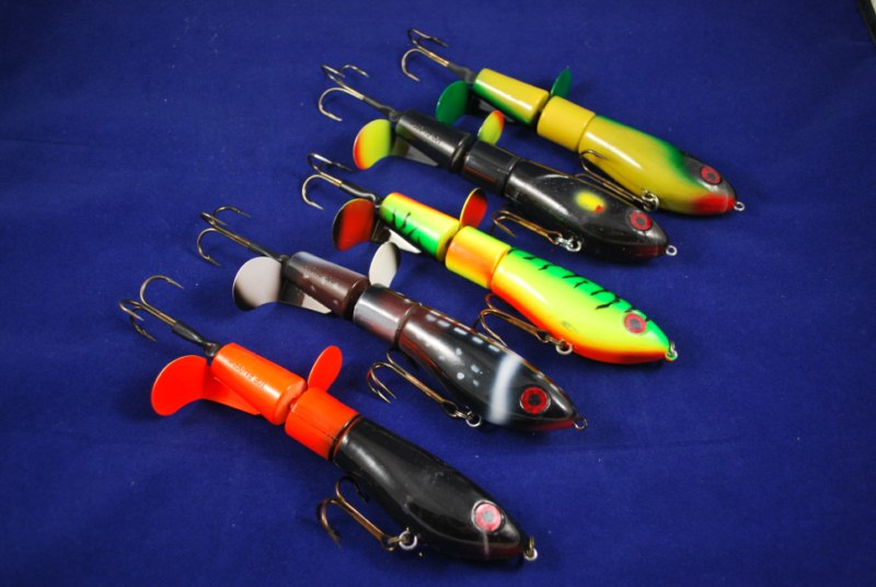 Click to expand / contract the width of this image