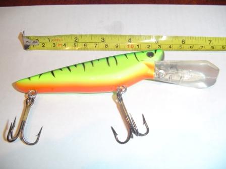 Click to expand / contract the width of this image