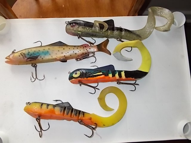 Click to expand / contract the width of this image