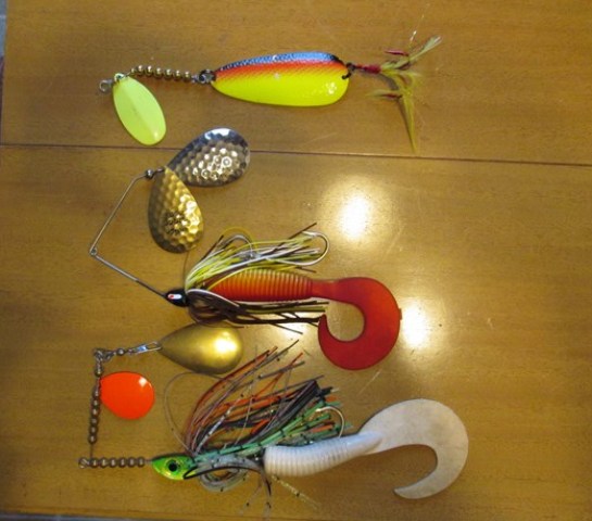 MuskieFIRST  Lure Lot for Sale with Customs » Buy , Sell, and