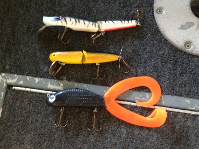 Click to expand / contract the width of this image