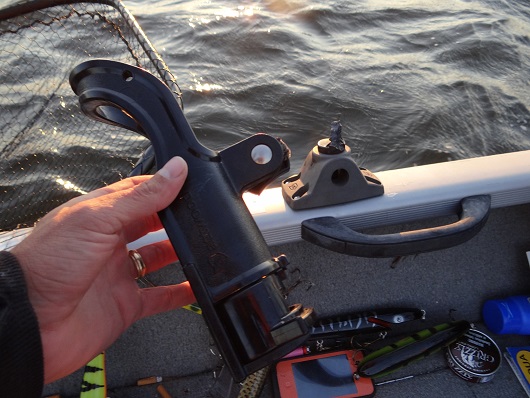 Supernatural Muskies  Folbe Rod Holder 