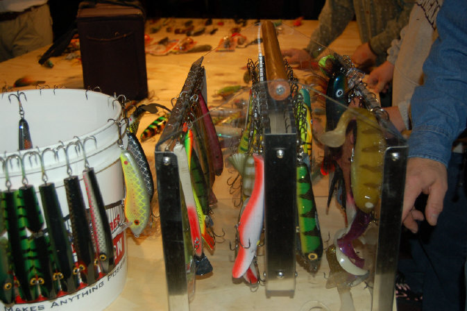 Click to expand / contract the width of this image