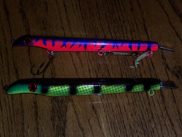 MuskieFIRST  Pictures of baits » Basement Baits and Custom Lure Painting »  More Muskie Fishing