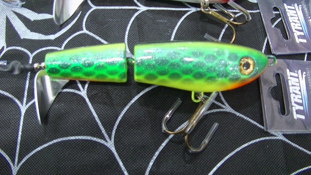 Click to expand / contract the width of this image