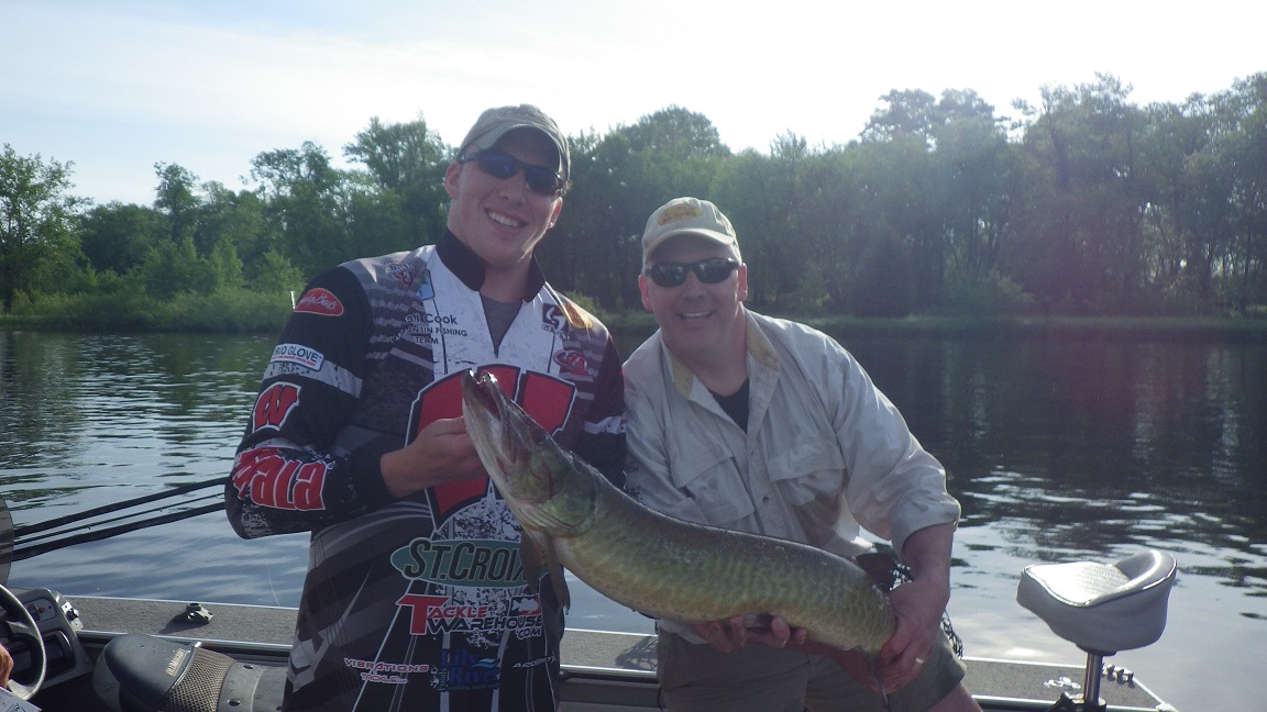 Click to expand / contract the width of this image