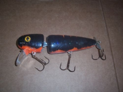 MuskieFIRST  Recommend similar lures as Mouldy's Hawg Wobbler