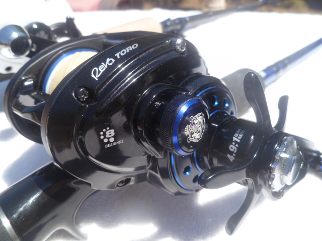 Abu Garcia Revo Toro Beast Casting Reel 6.2:1 Right Hand