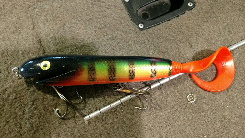 Double Showgirl 7.5 in Black Fire Musky Spinner Lure