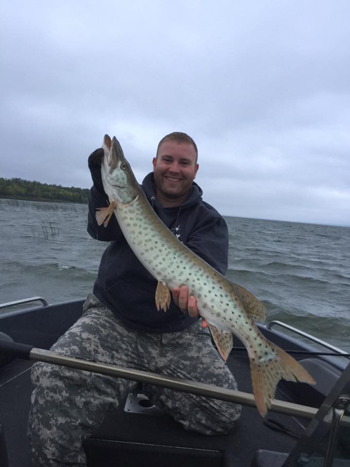 MuskieFIRST  Musky Mission Complete Auction » General Discussion