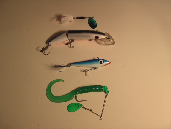 MuskieFIRST  Lure Lot for Sale with Customs » Buy , Sell, and