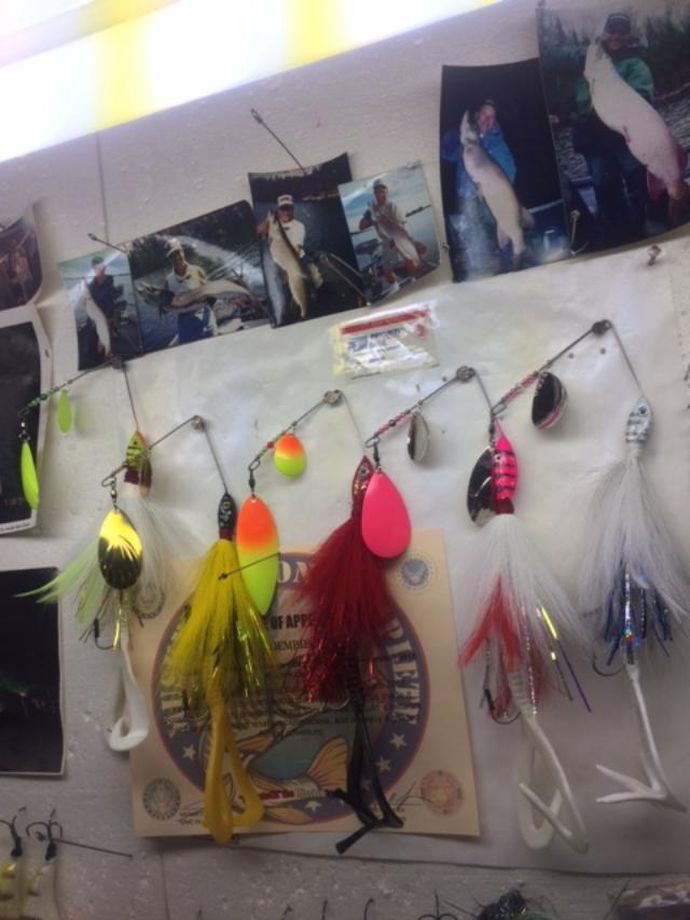 MuskieFIRST  Baker's » Basement Baits and Custom Lure Painting