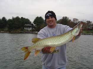 MuskieFIRST  Illinois Muskies » General Discussion » Muskie Fishing