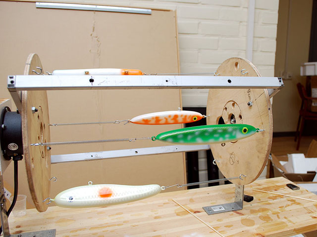 DIY How To Make A Homemade Fishing Lure Painting Rack.