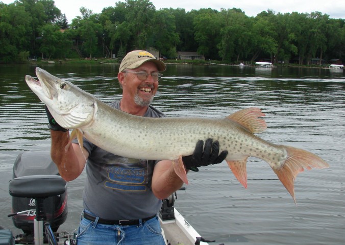 MuskieFIRST  Trolling Set Up - Rod Holders » Lures,Tackle, and Equipment »  Muskie Fishing