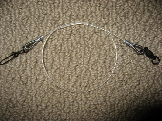 3 - MUSKY / PIKE SOLID WIRE LEADERS (BEARING SWIVEL) MUSKIE LURE JERKBAIT  LEADER