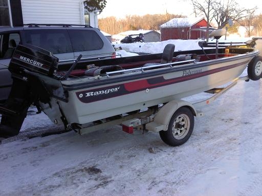 MuskieFIRST  Old Boats  » Muskie Boats and Motors » Muskie Fishing