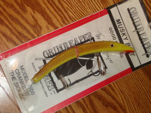 MuskieFIRST  old packaged lures » Buy , Sell, and Trade » Muskie