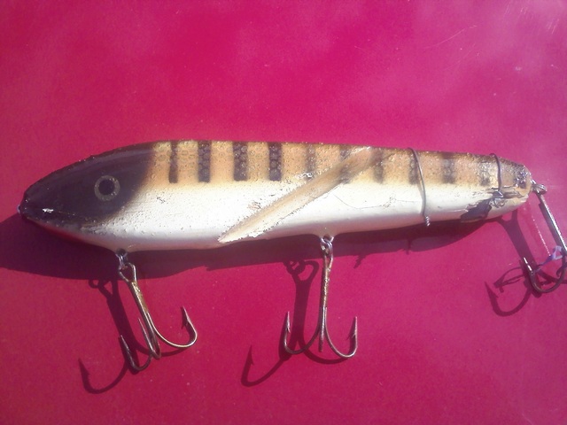 7 Muskellunge Muskie Musky Fishing Pike Lure Bait Swimbait Jerk Hooks 